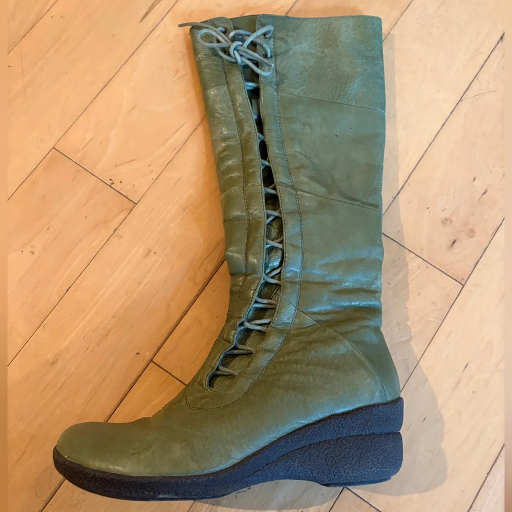 Miz Mooz Sage Green Leather Boots - 38 - Picture 8 of 11